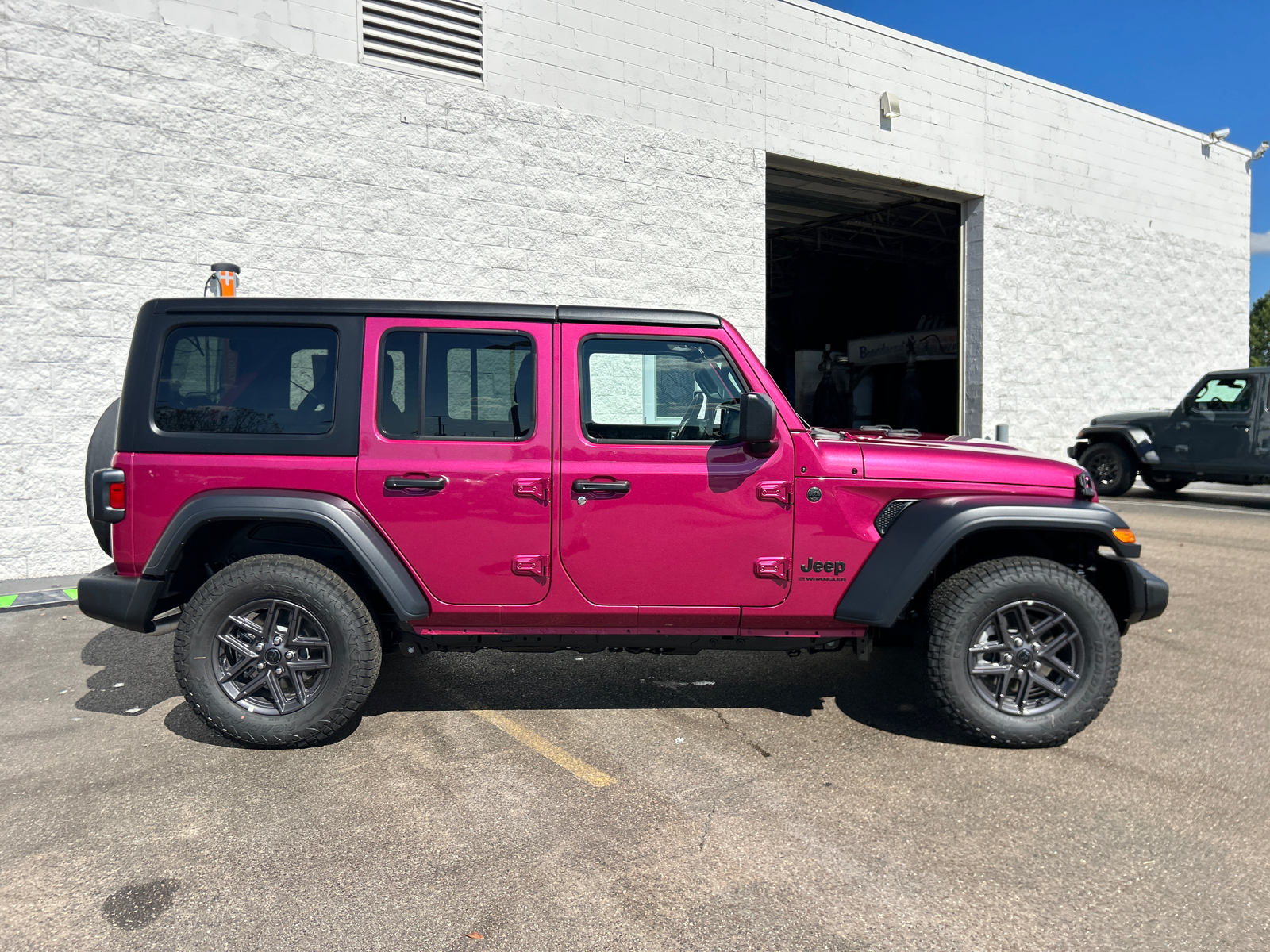 2024 Jeep Wrangler Sport S 9