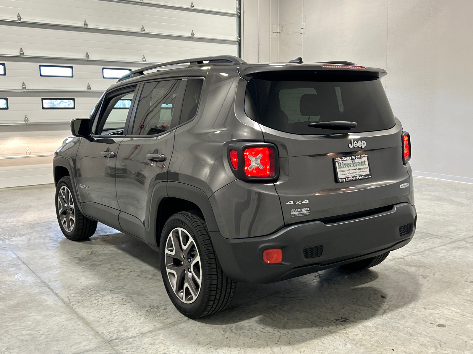 2016 Jeep Renegade Latitude 8