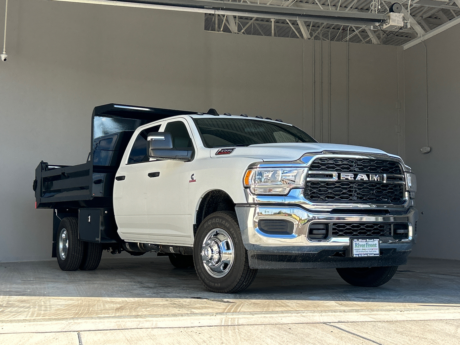 2024 Ram 3500 Tradesman 2