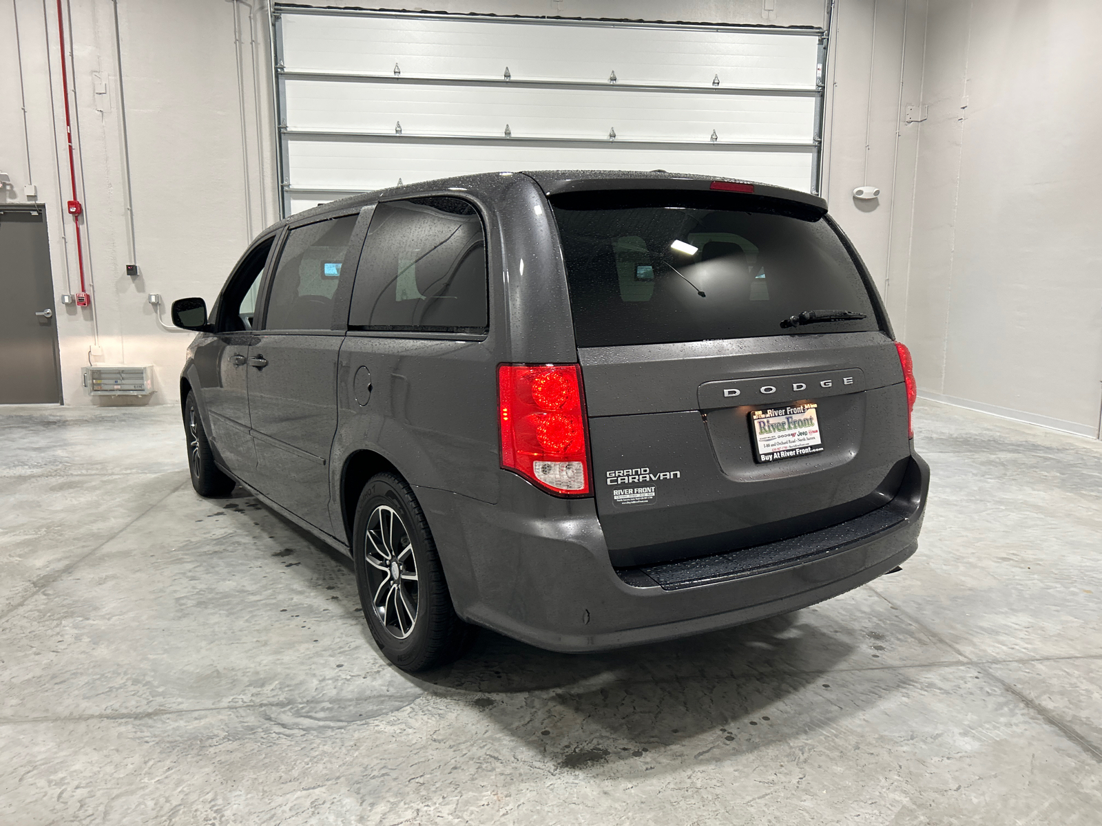 2016 Dodge Grand Caravan SE 8