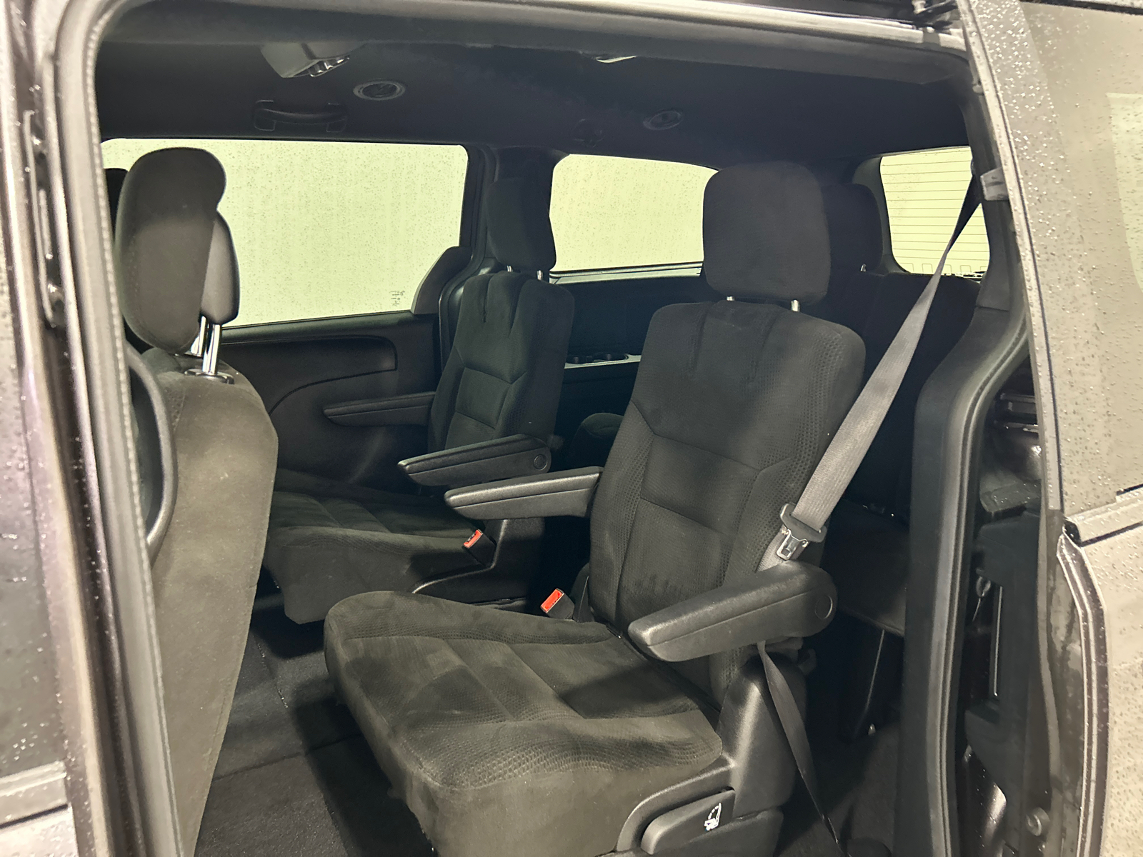 2016 Dodge Grand Caravan SE 30