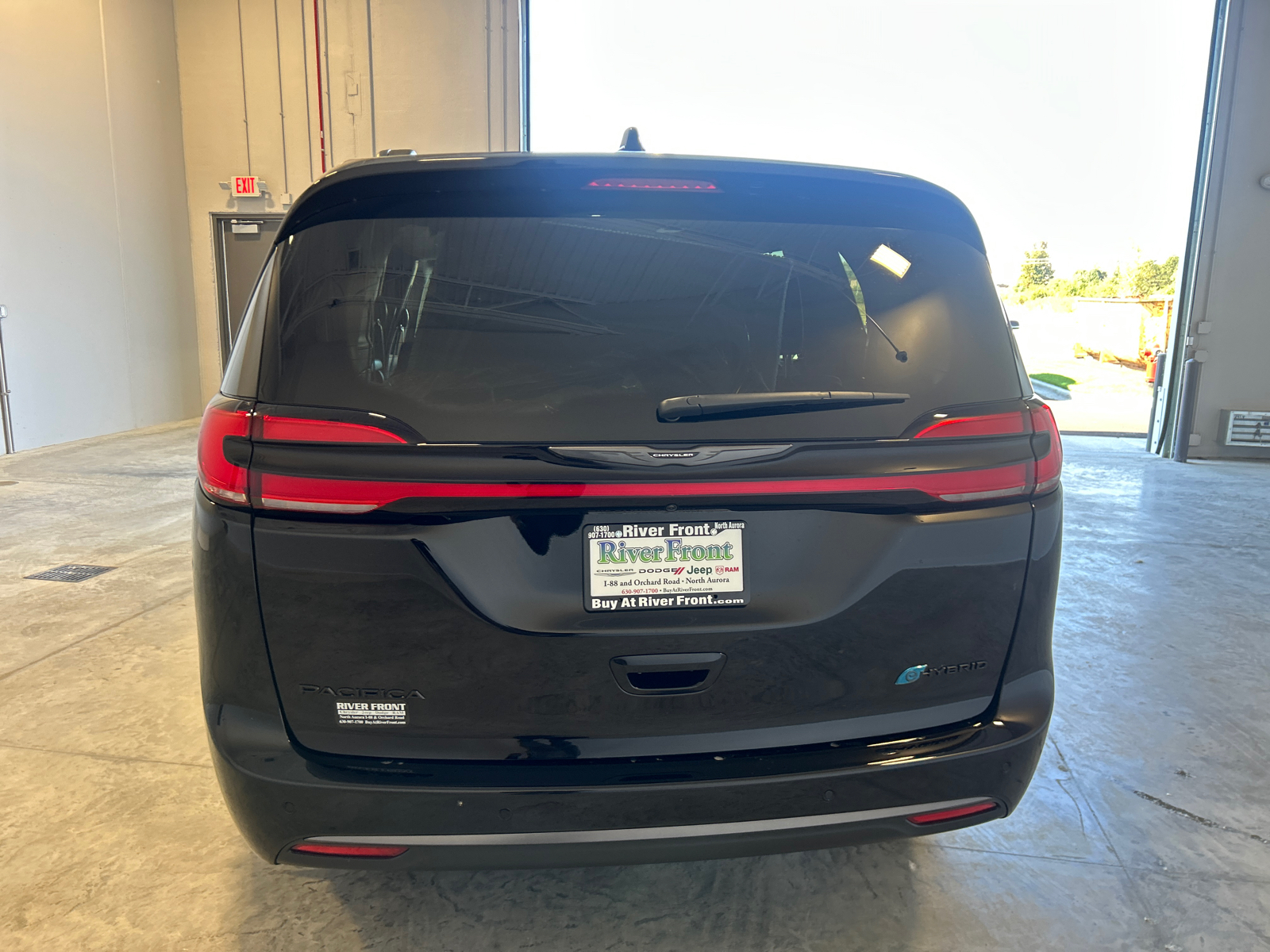 2024 Chrysler Pacifica Hybrid Select 7