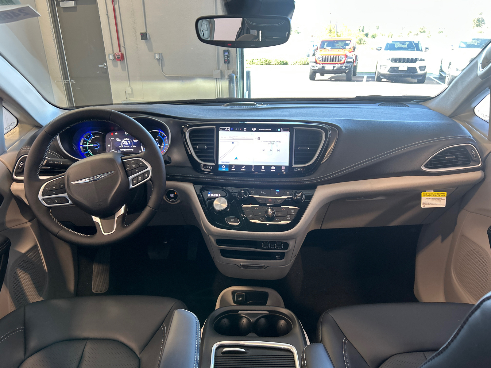 2024 Chrysler Pacifica Hybrid Select 30