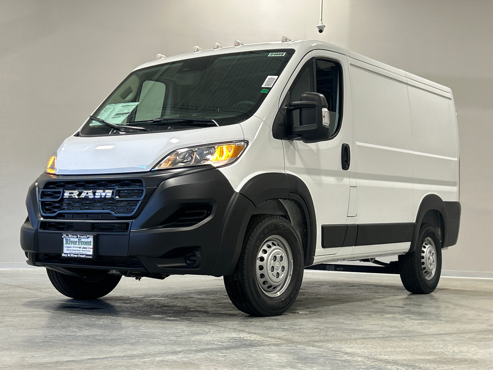 2024 Ram ProMaster 1500 Low Roof 1