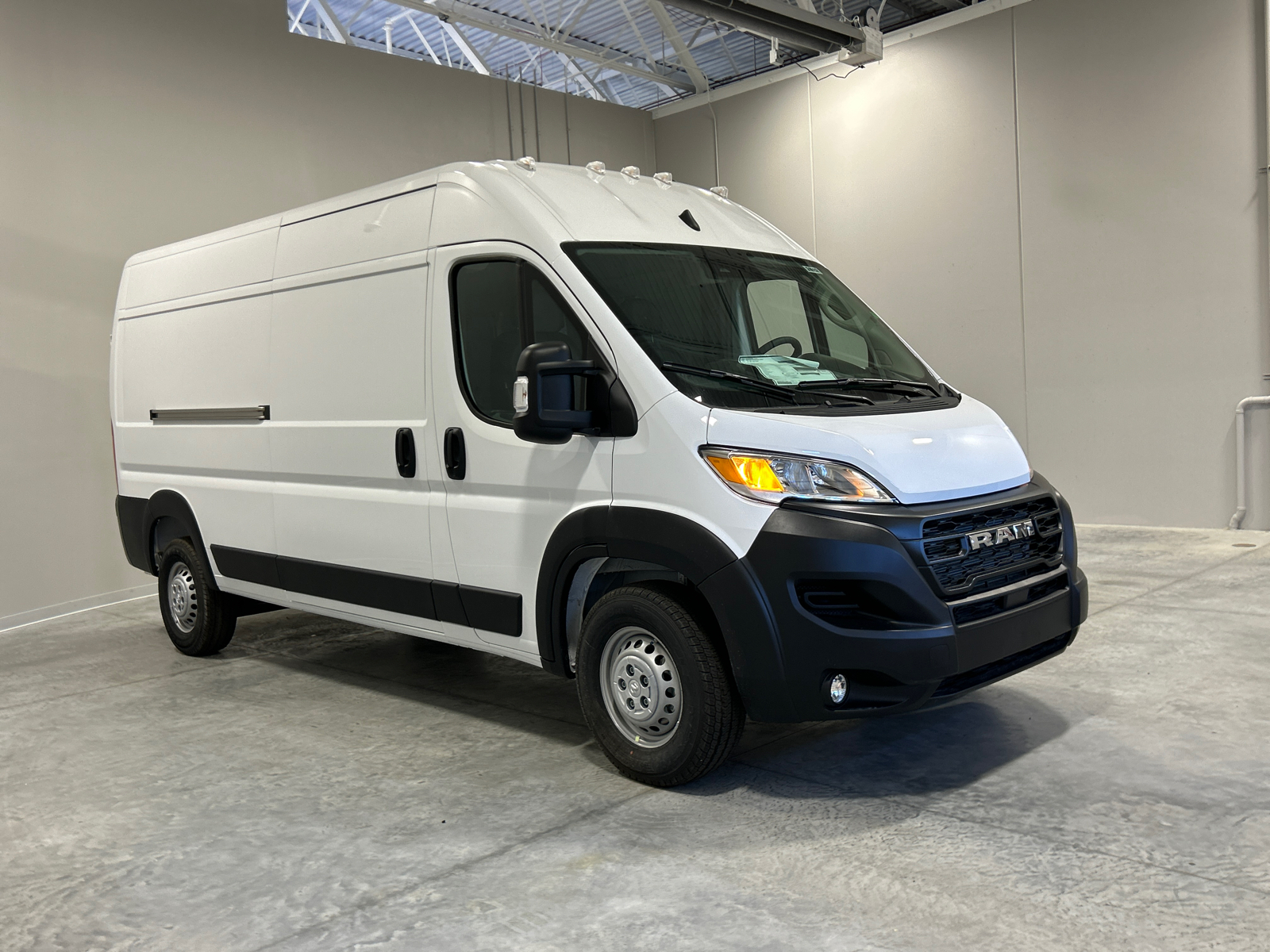 2024 Ram ProMaster 2500 High Roof 4