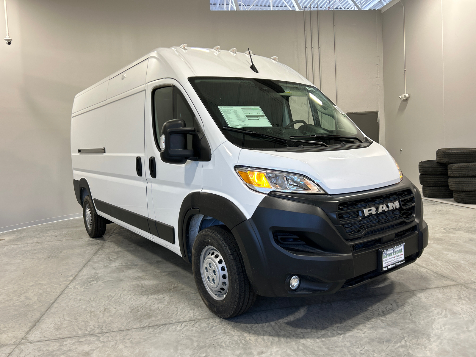 2024 Ram ProMaster 2500 High Roof 4