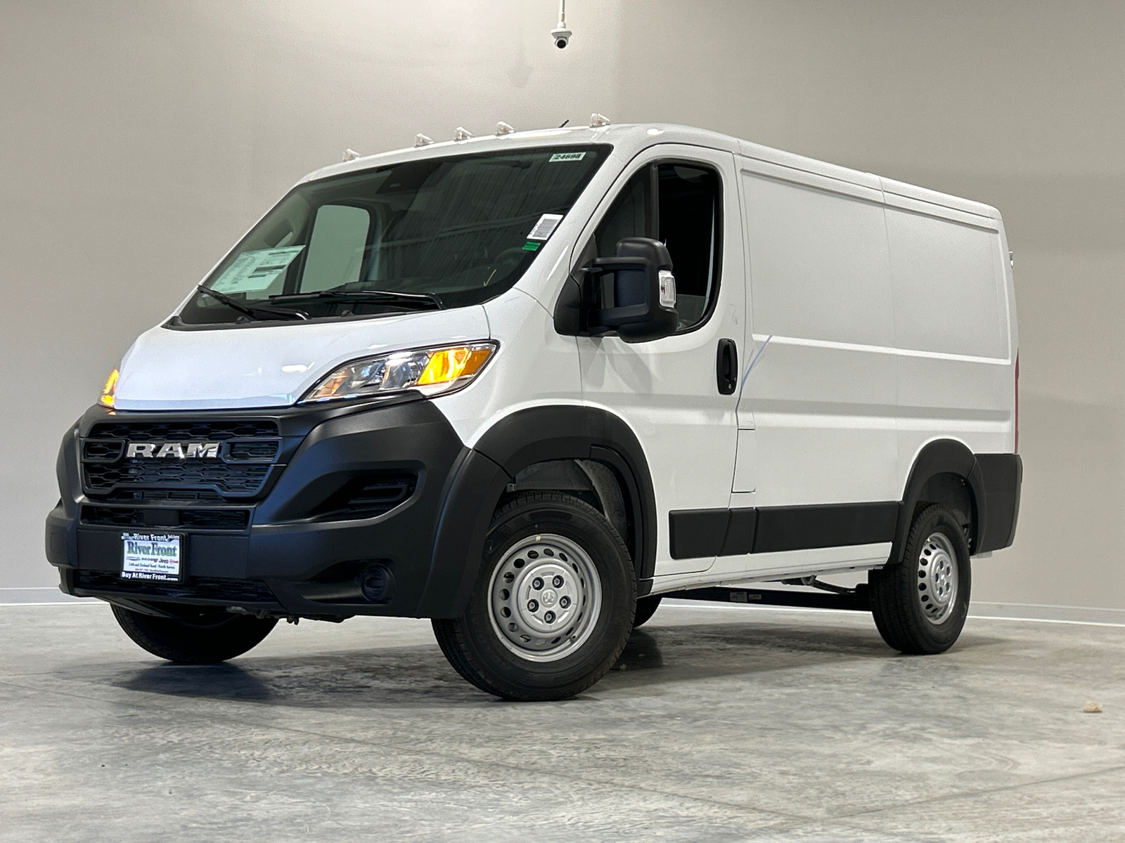 2024 Ram ProMaster 1500 Low Roof 1