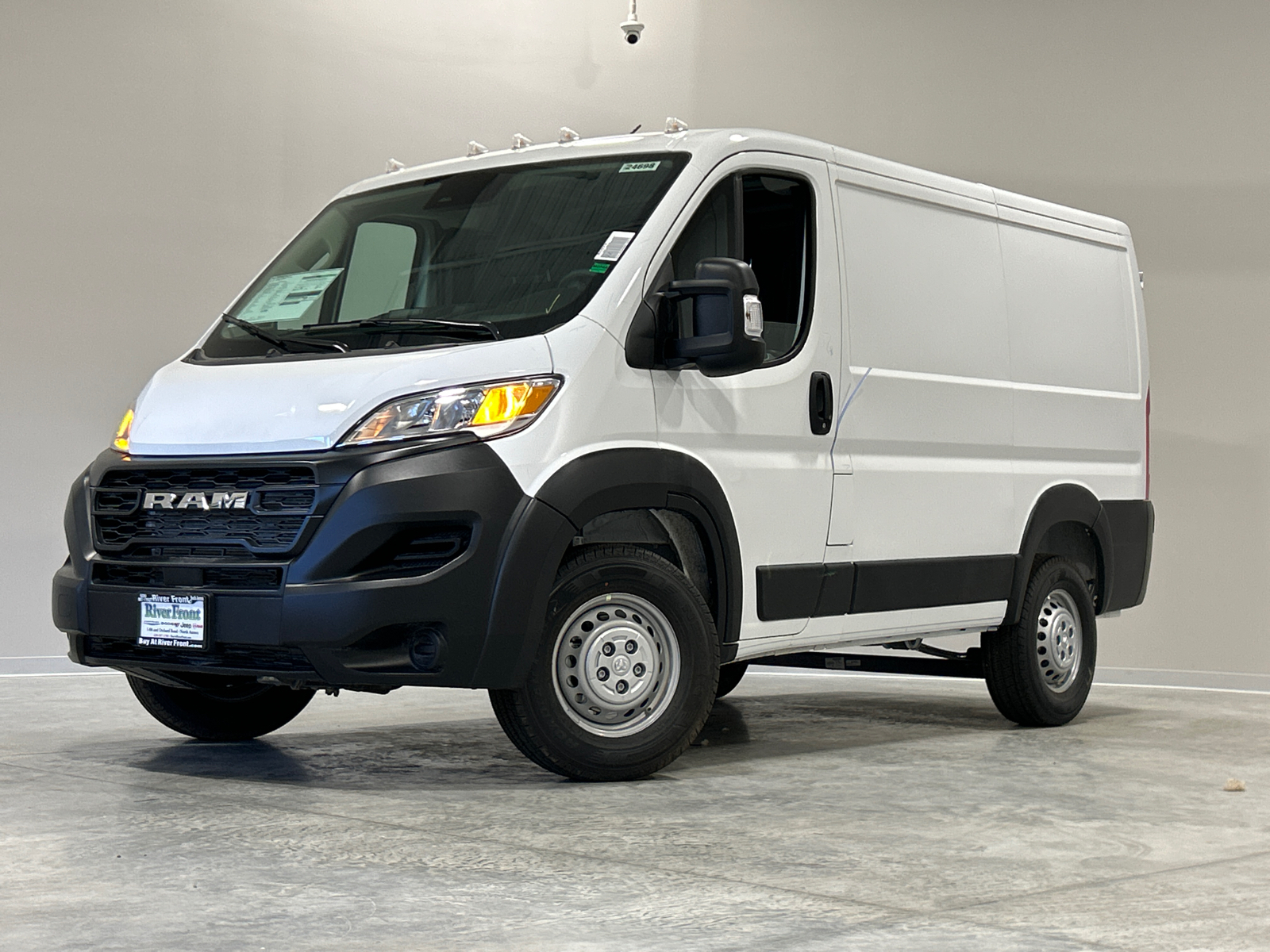 2024 Ram ProMaster 1500 Low Roof 2