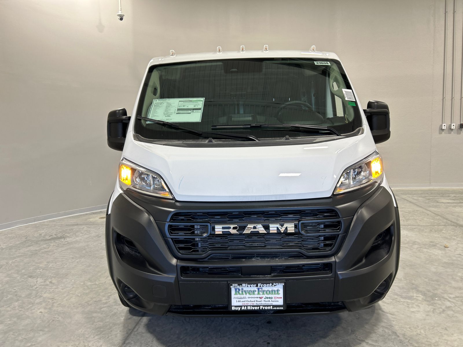 2024 Ram ProMaster 1500 Low Roof 3