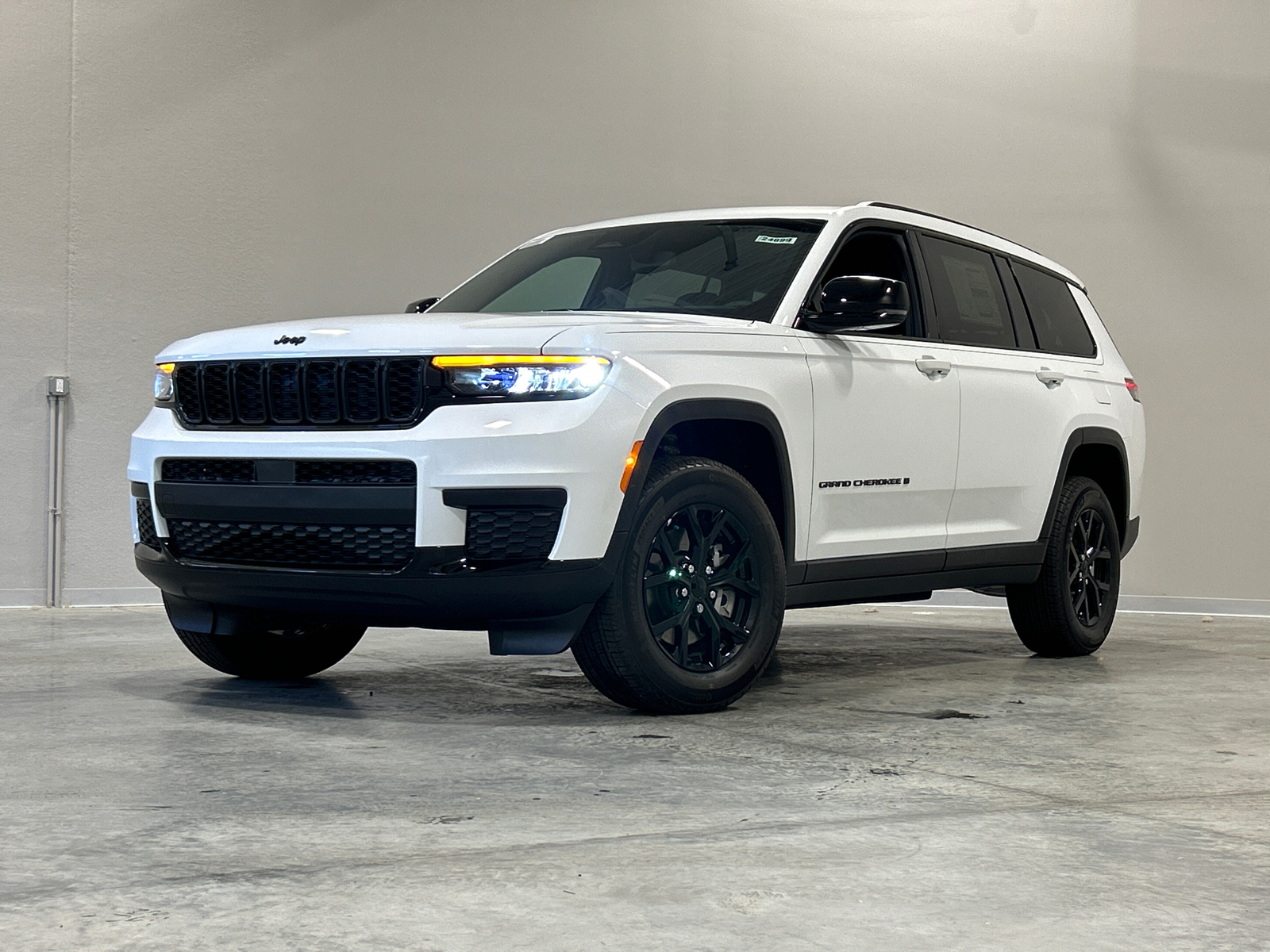 2024 Jeep Grand Cherokee L Altitude X 1