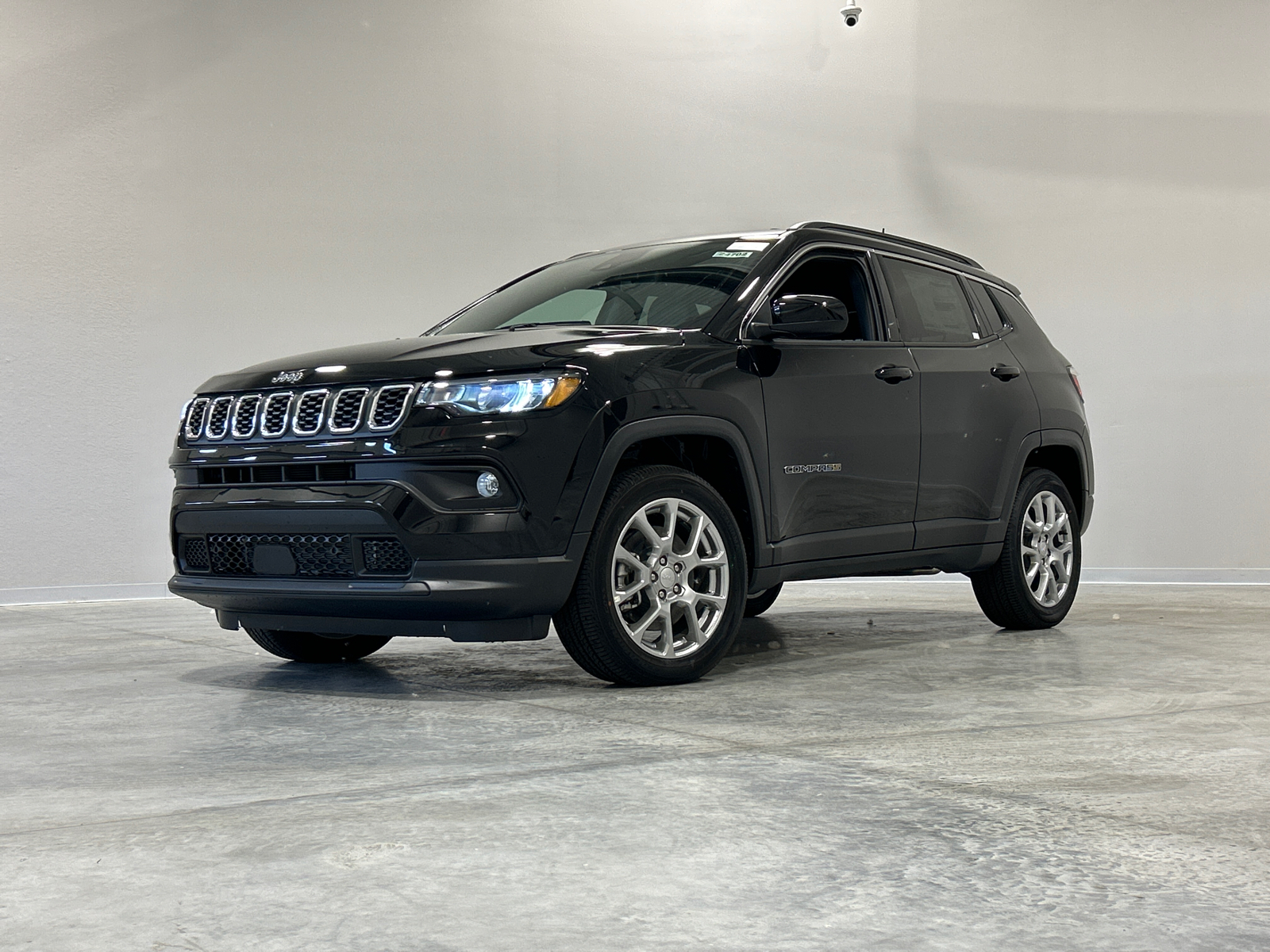 2024 Jeep Compass Latitude Lux 2