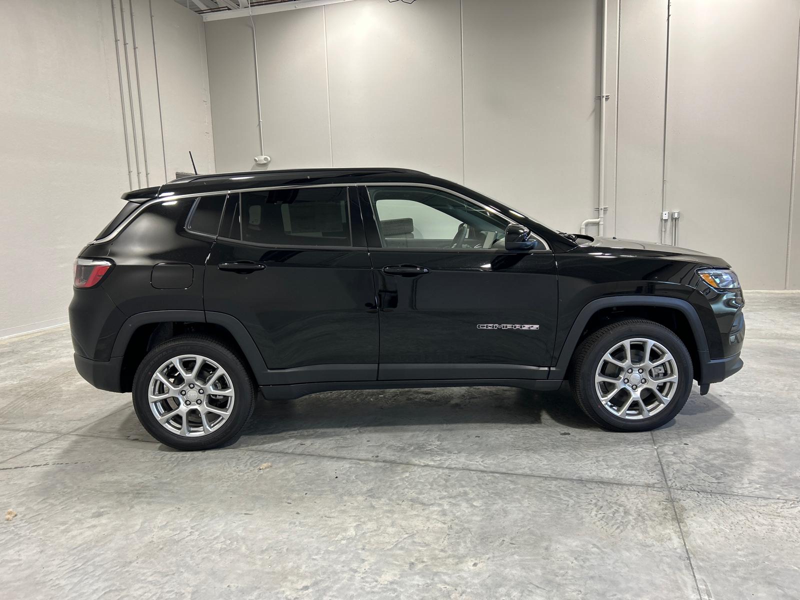 2024 Jeep Compass Latitude Lux 5