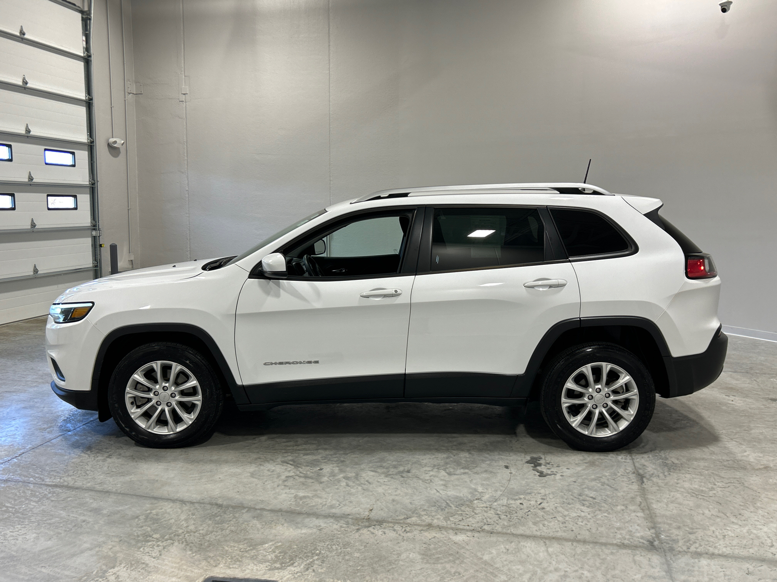 2021 Jeep Cherokee Latitude 9