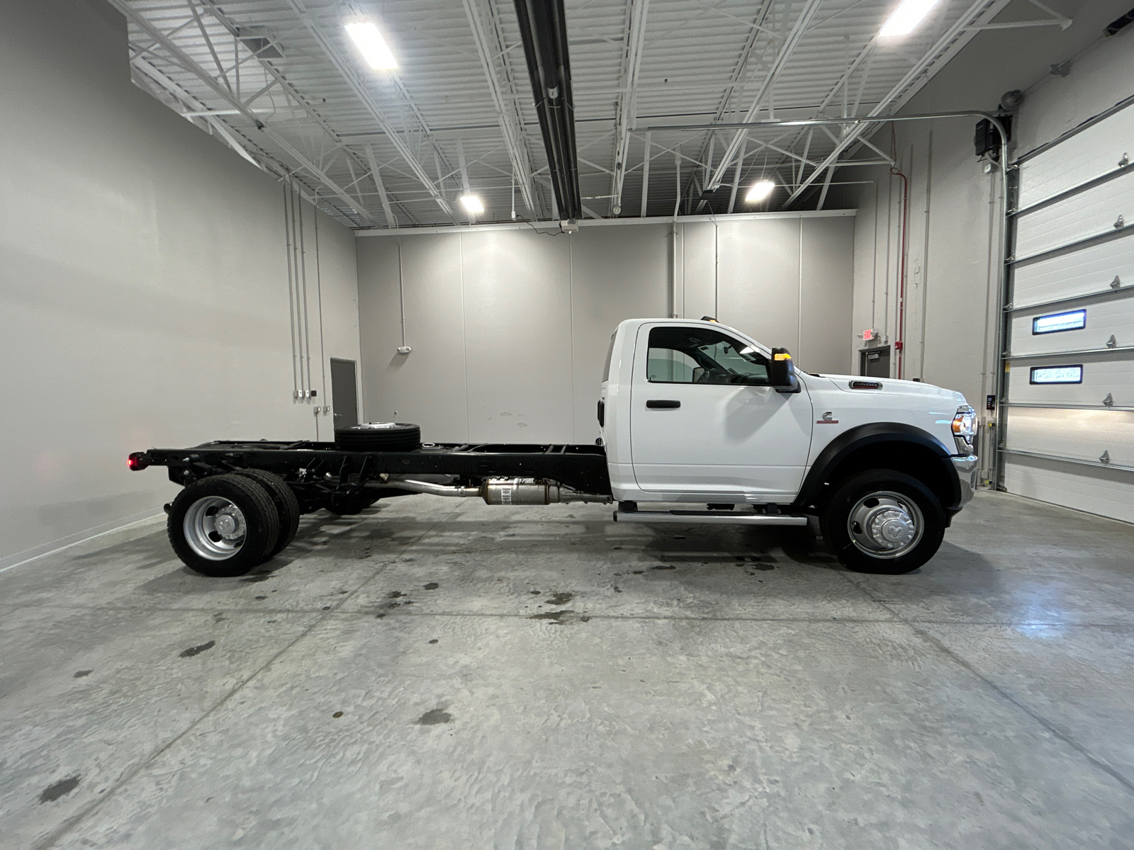 2024 Ram 5500HD Tradesman 7