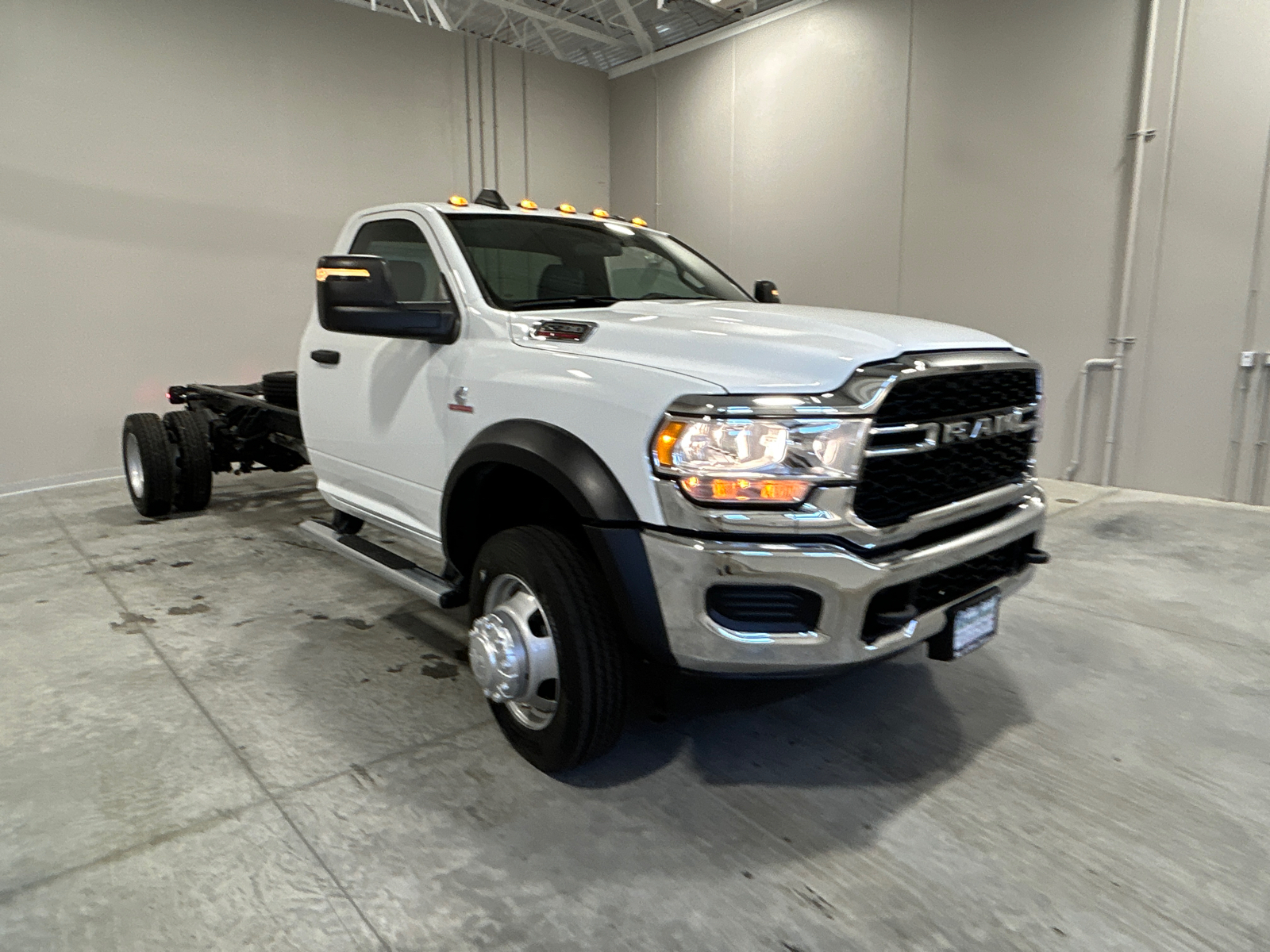 2024 Ram 5500HD Tradesman 8