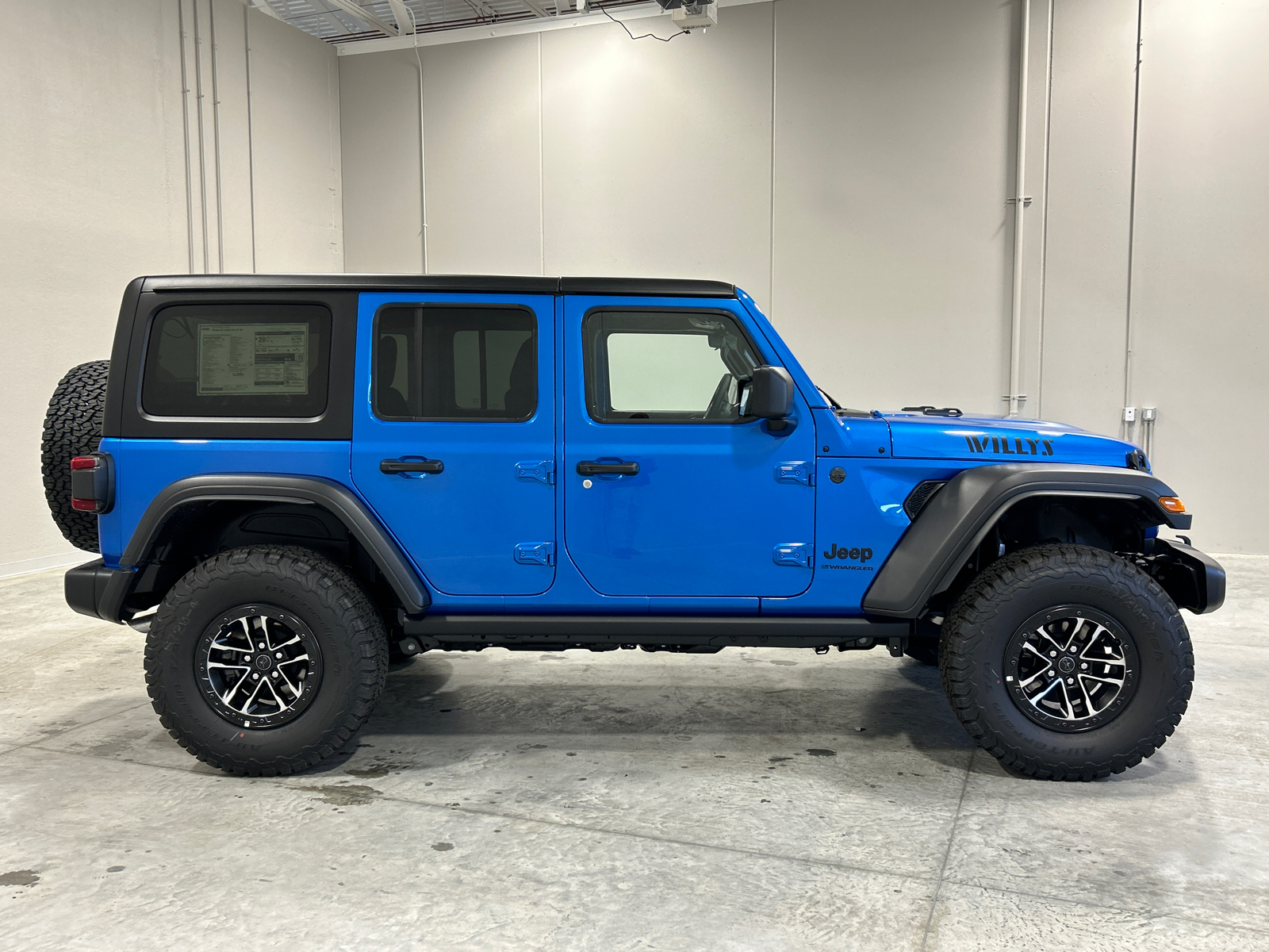 2024 Jeep Wrangler Willys 7