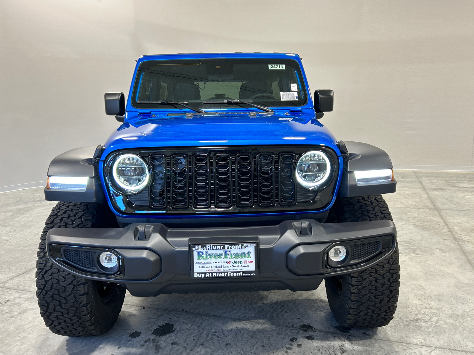 2024 Jeep Wrangler Willys 8