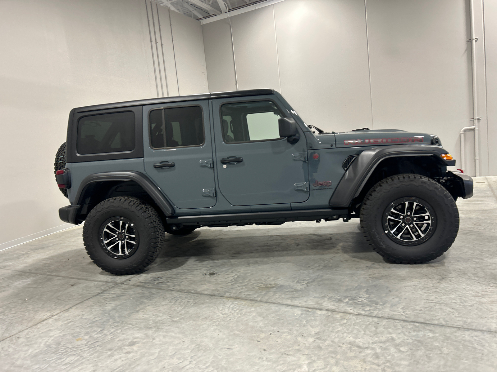 2024 Jeep Wrangler Rubicon 4