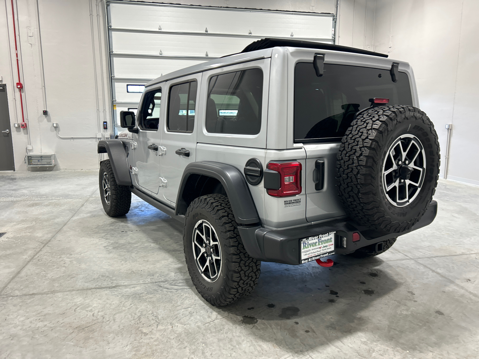 2024 Jeep Wrangler Rubicon 8