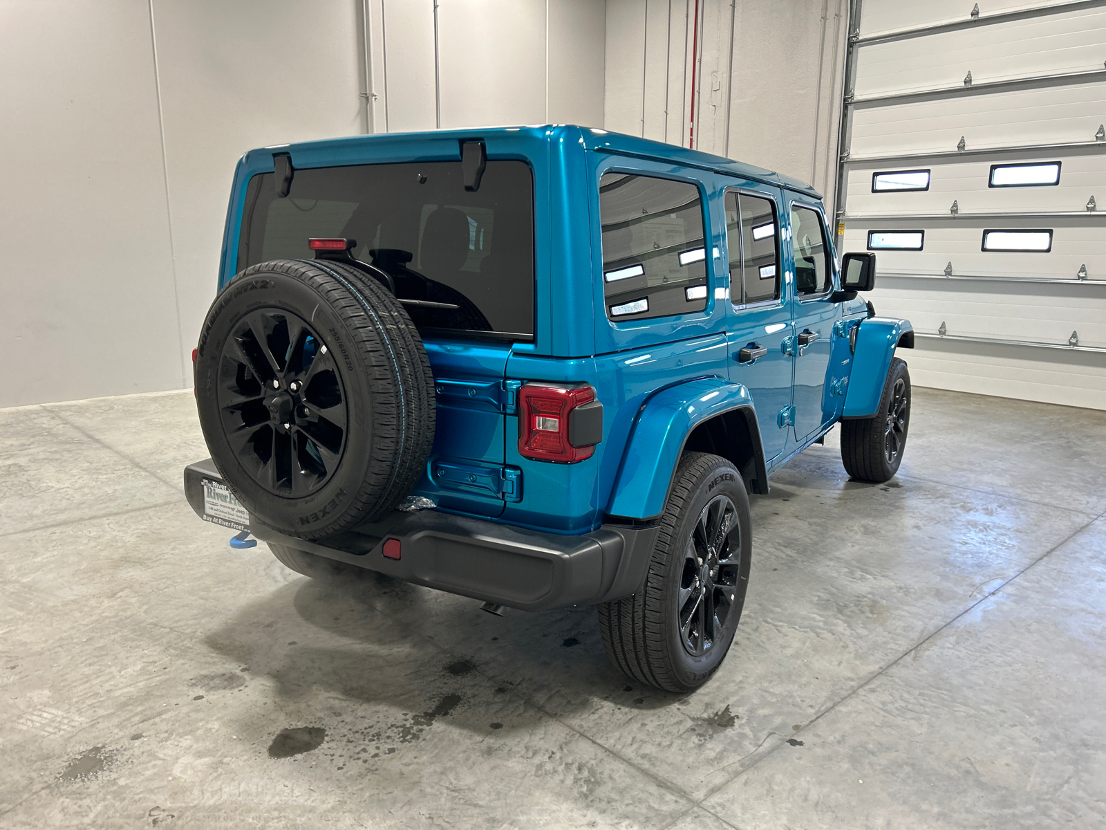 2024 Jeep Wrangler Sahara 4xe 6