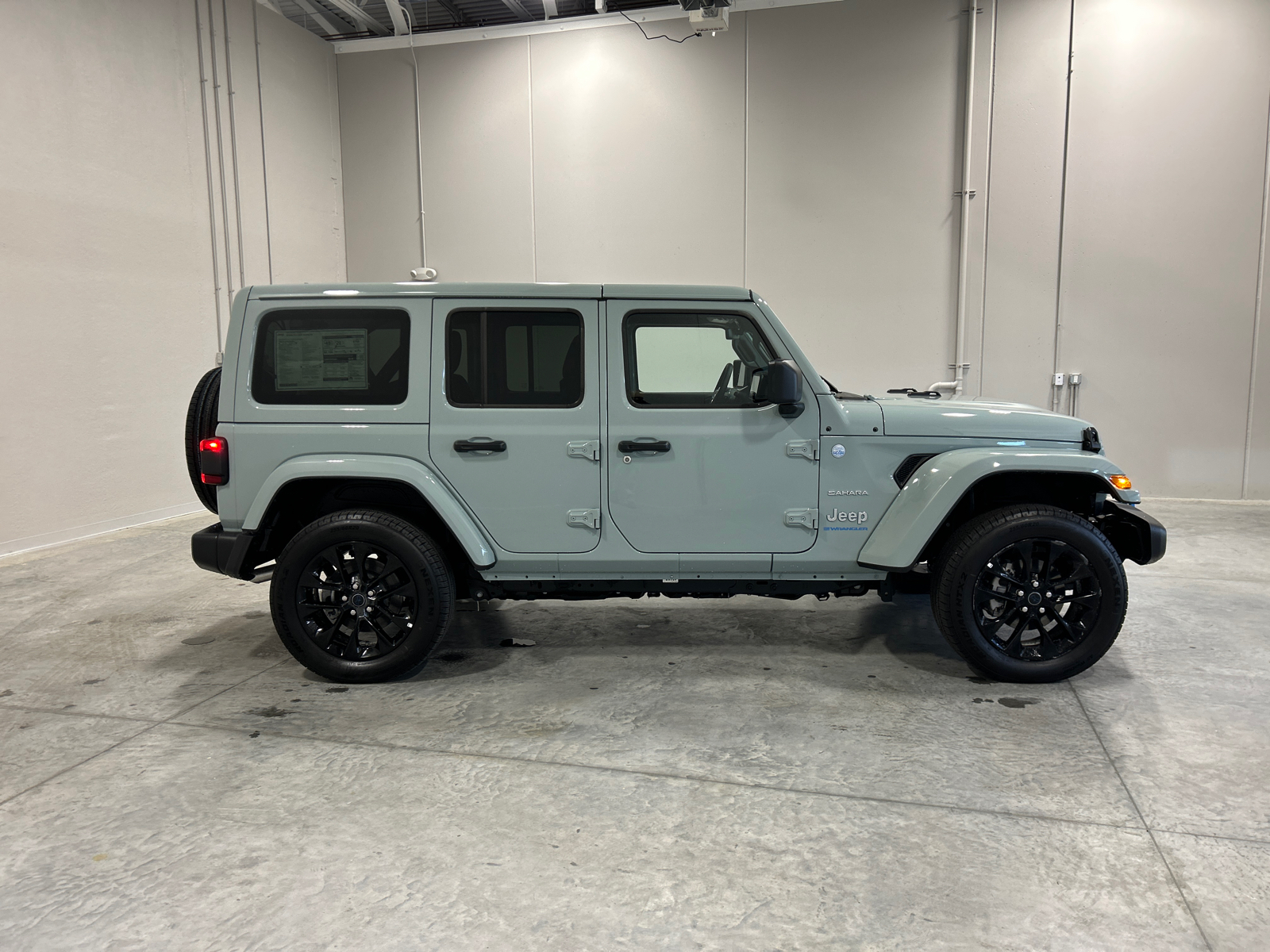 2024 Jeep Wrangler Sahara 4xe 5