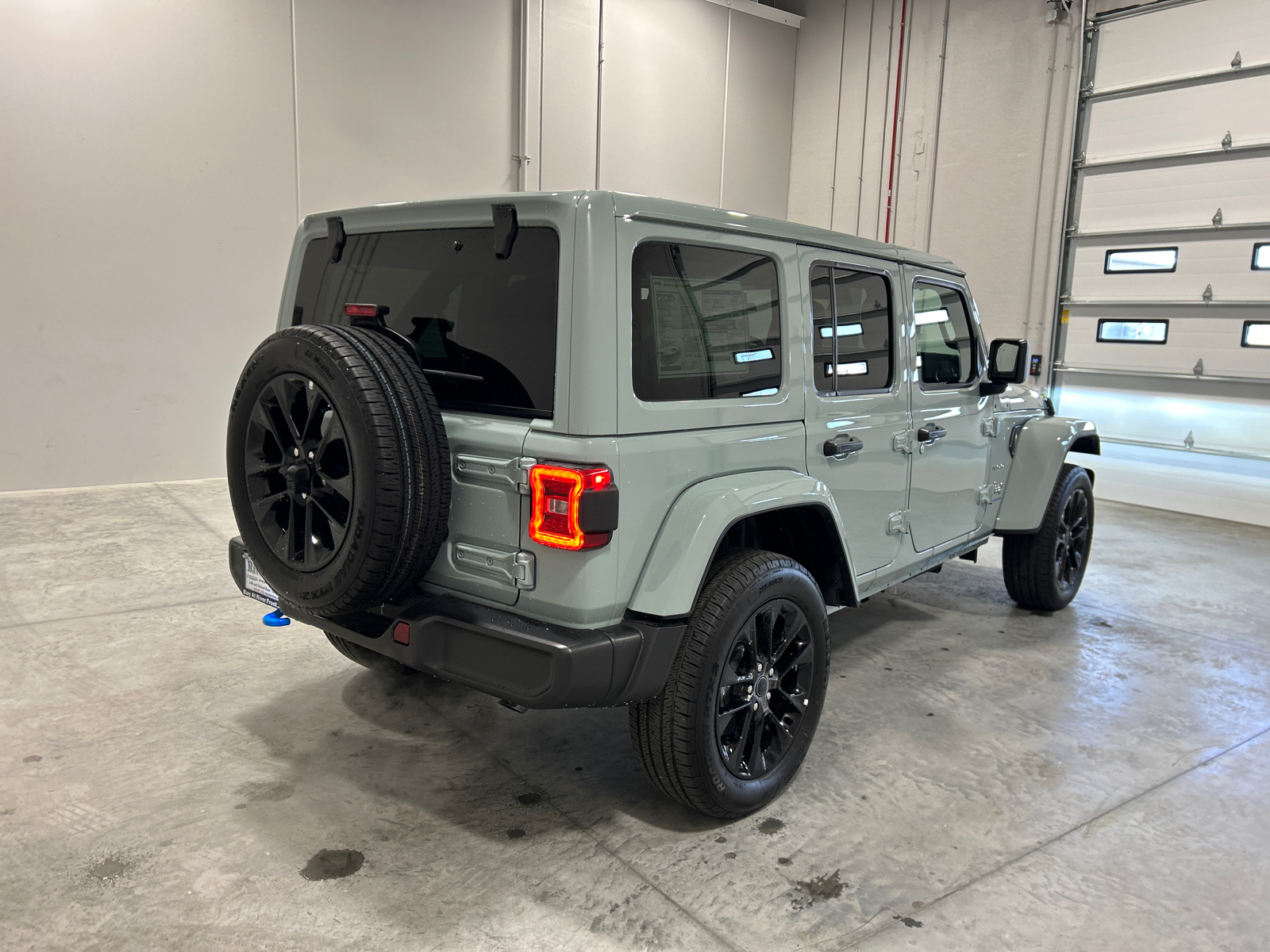 2024 Jeep Wrangler Sahara 4xe 6