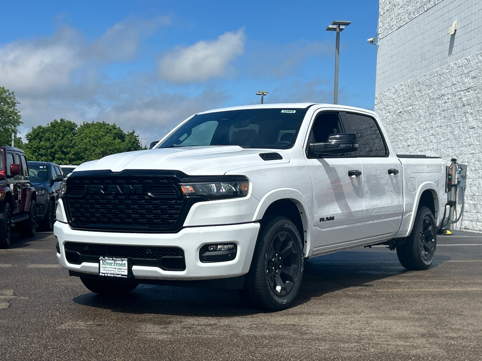 2025 Ram 1500 Big Horn/Lone Star 4