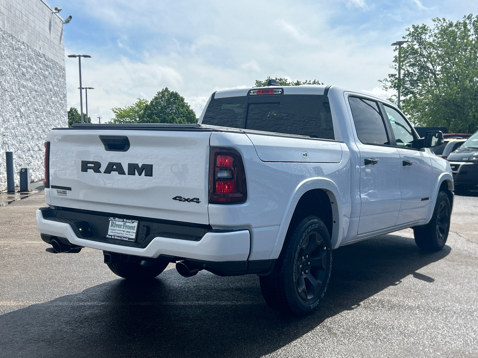 2025 Ram 1500 Big Horn/Lone Star 8