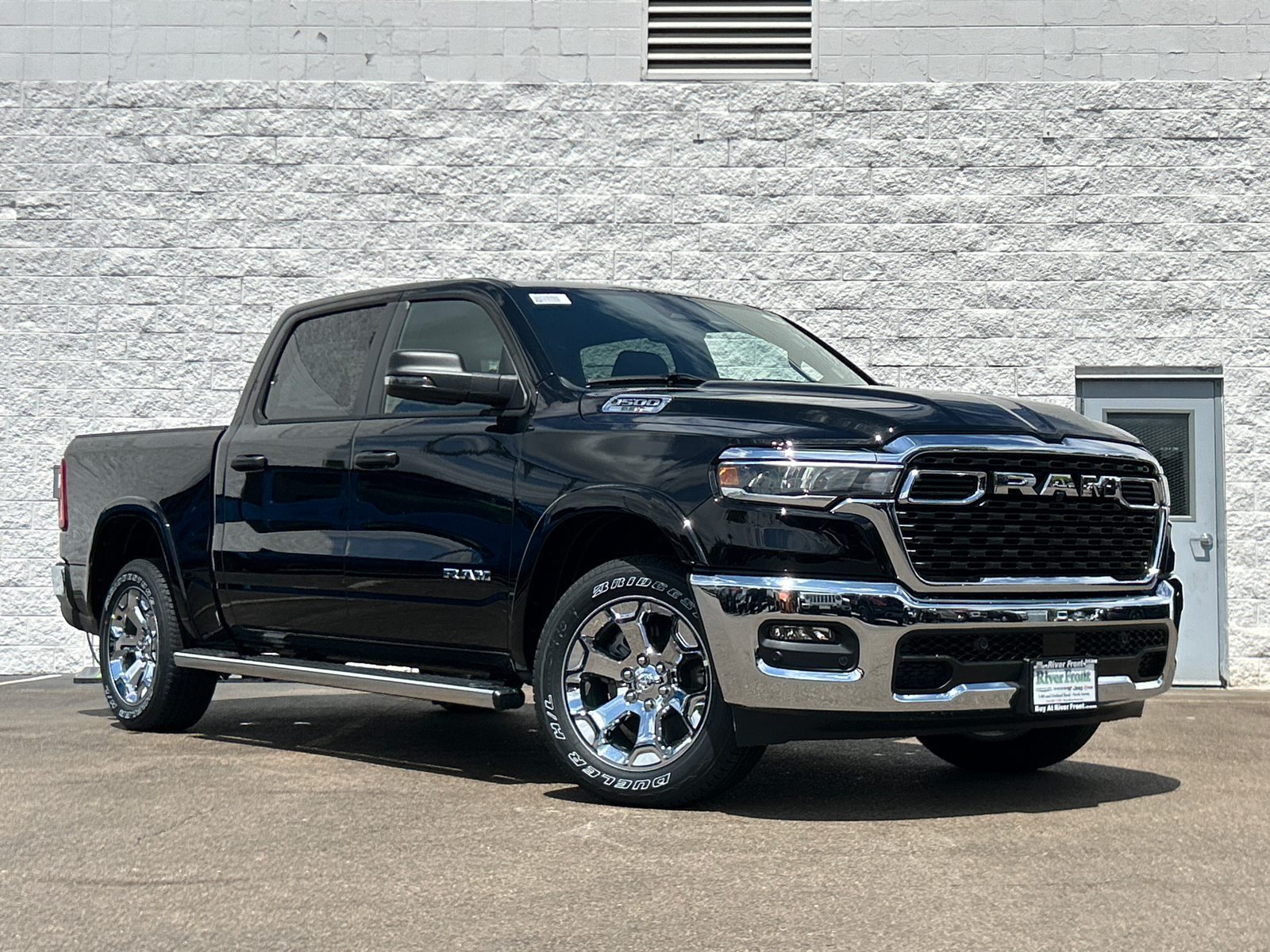 2025 Ram 1500 Big Horn/Lone Star 1