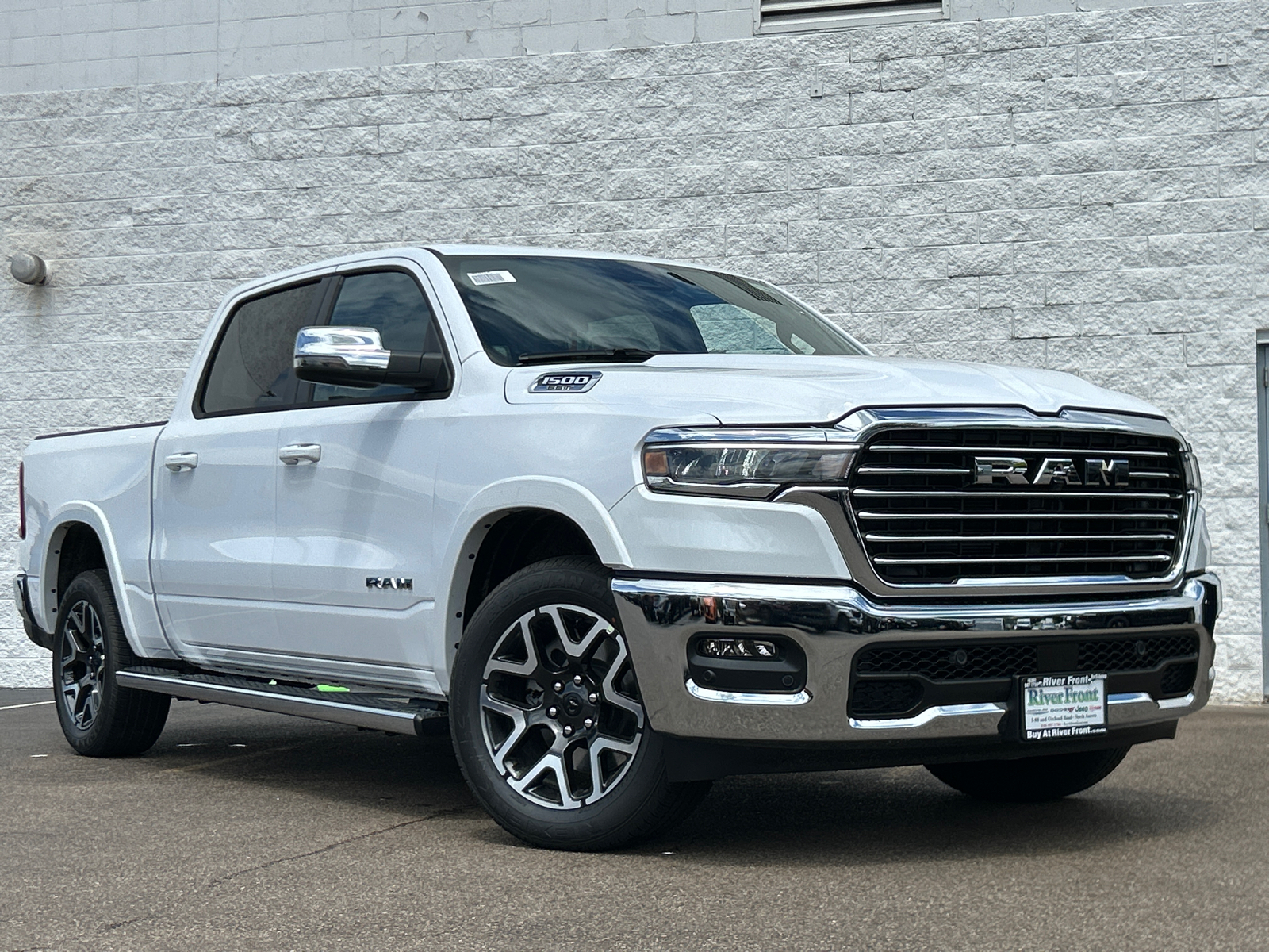 2025 Ram 1500 Laramie 1