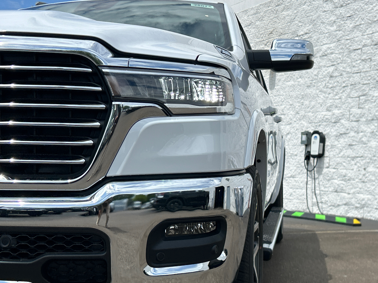 2025 Ram 1500 Laramie 10