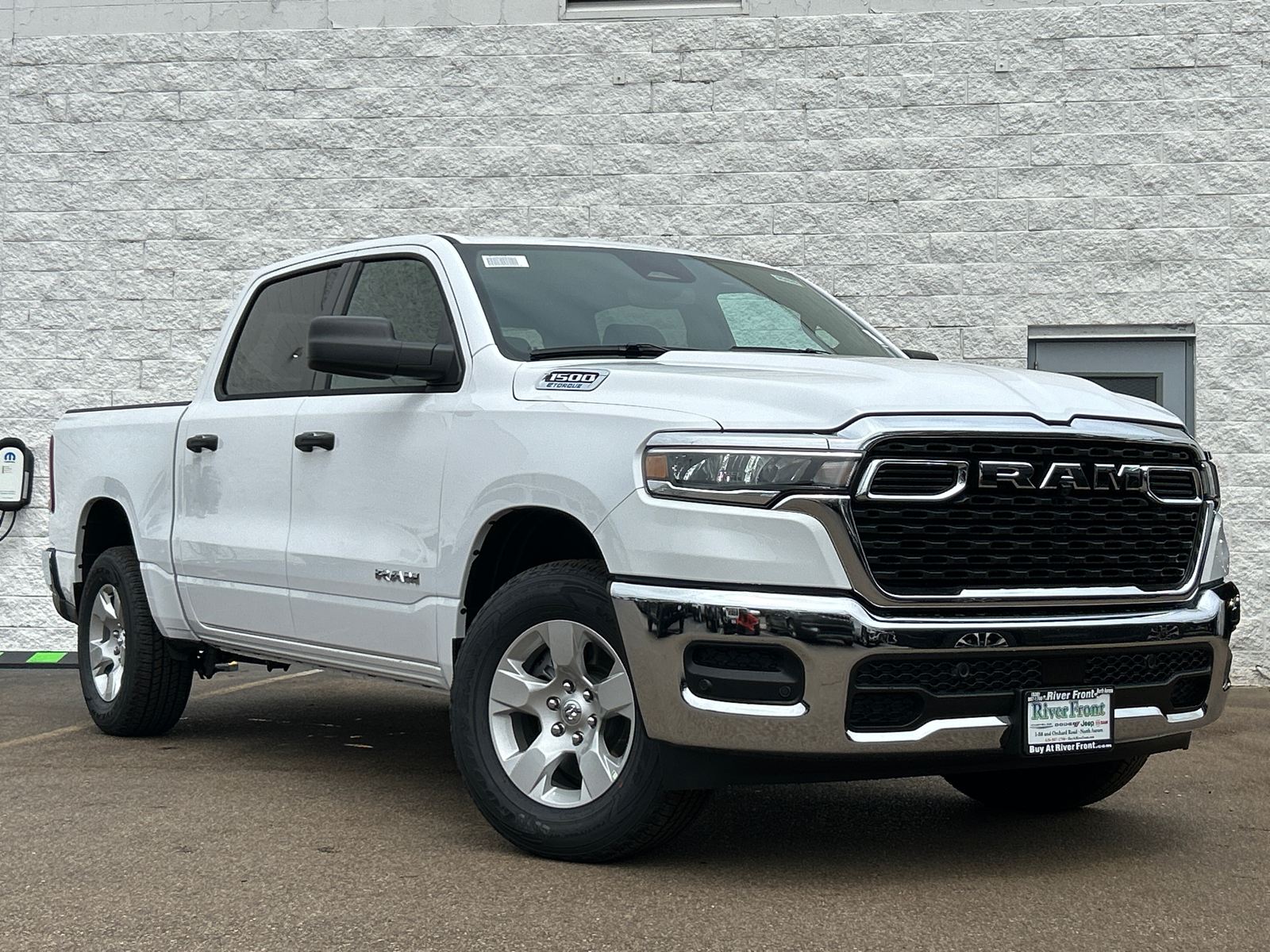 2025 Ram 1500 Tradesman 2