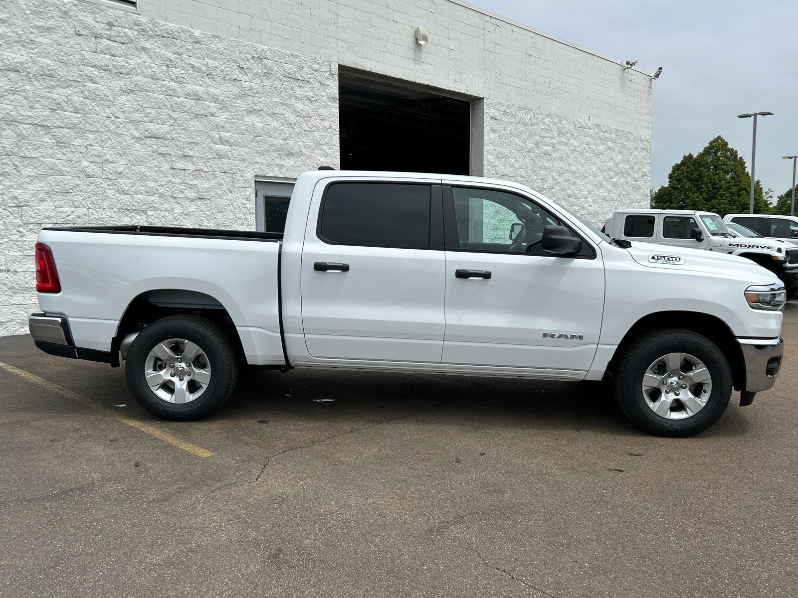 2025 Ram 1500 Tradesman 9