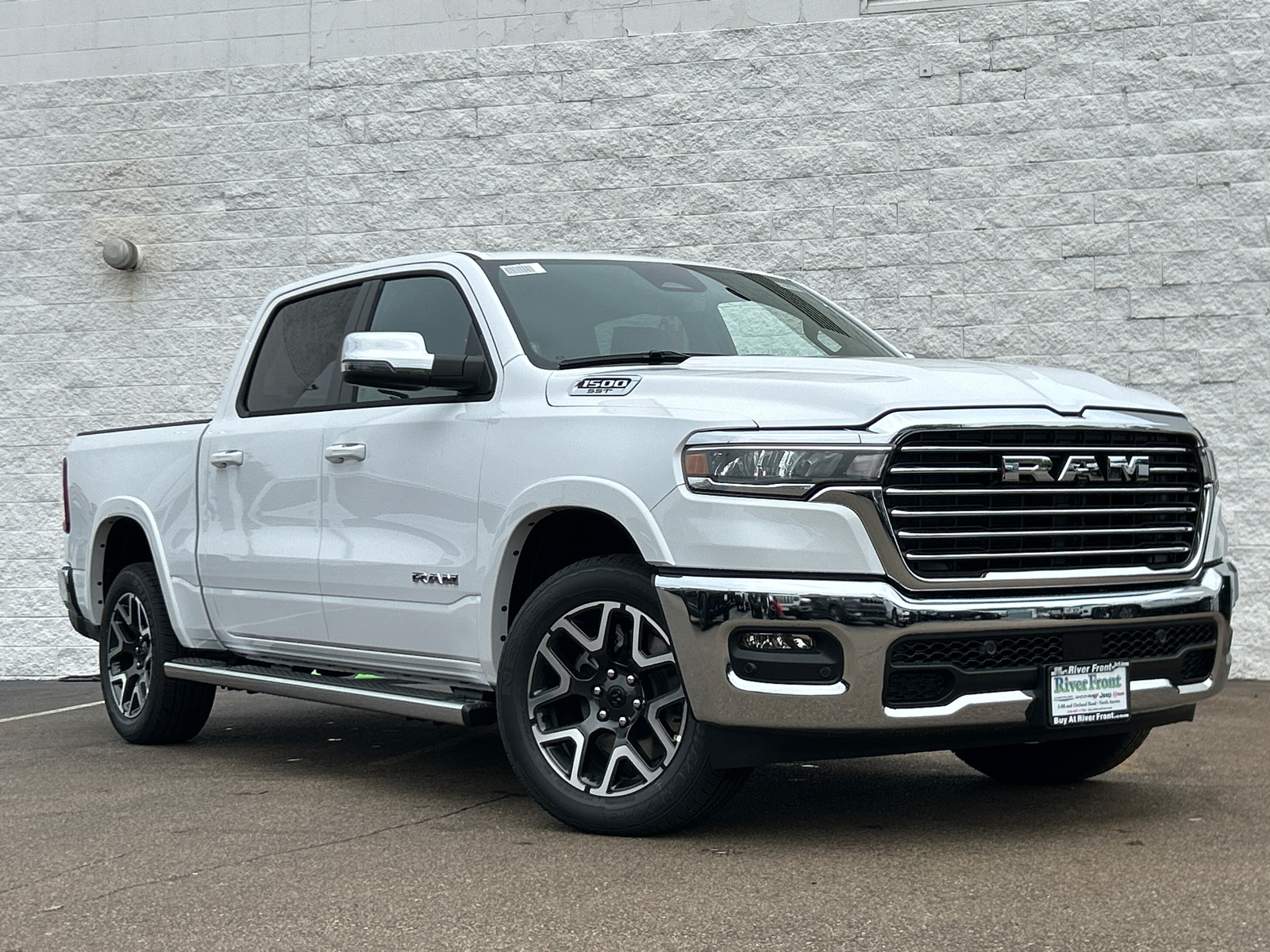 2025 Ram 1500 Laramie 2