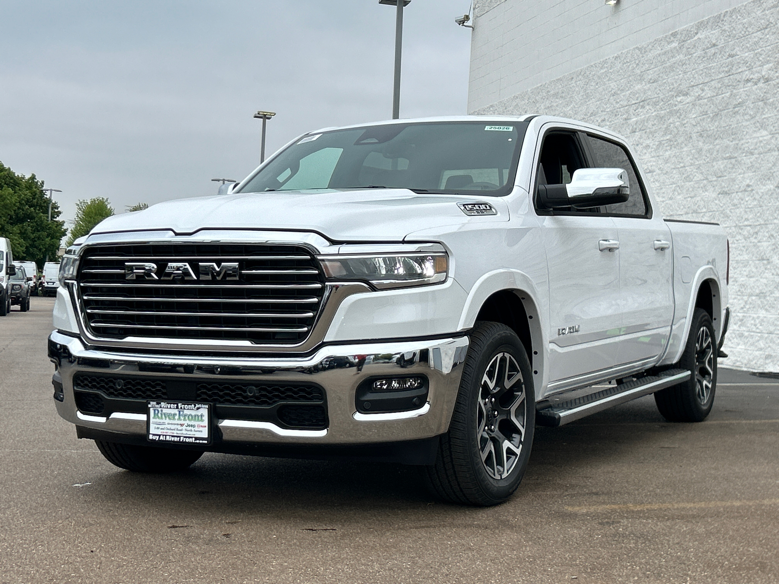 2025 Ram 1500 Laramie 4