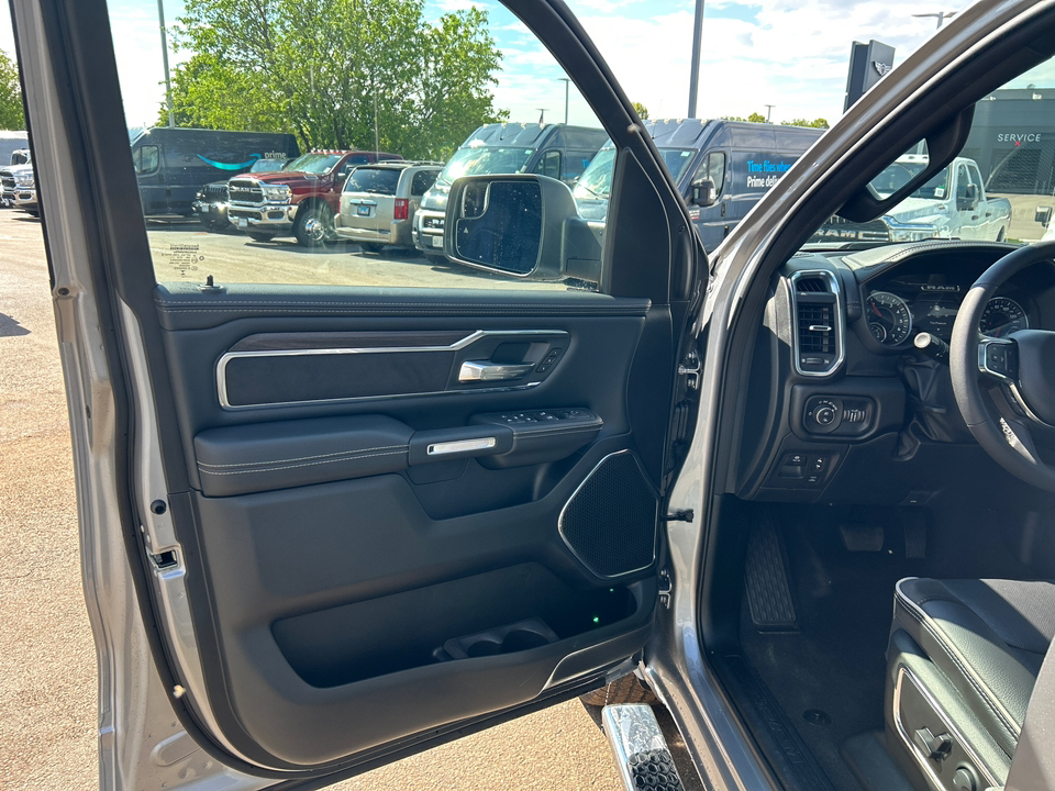 2025 Ram 1500 Laramie 14