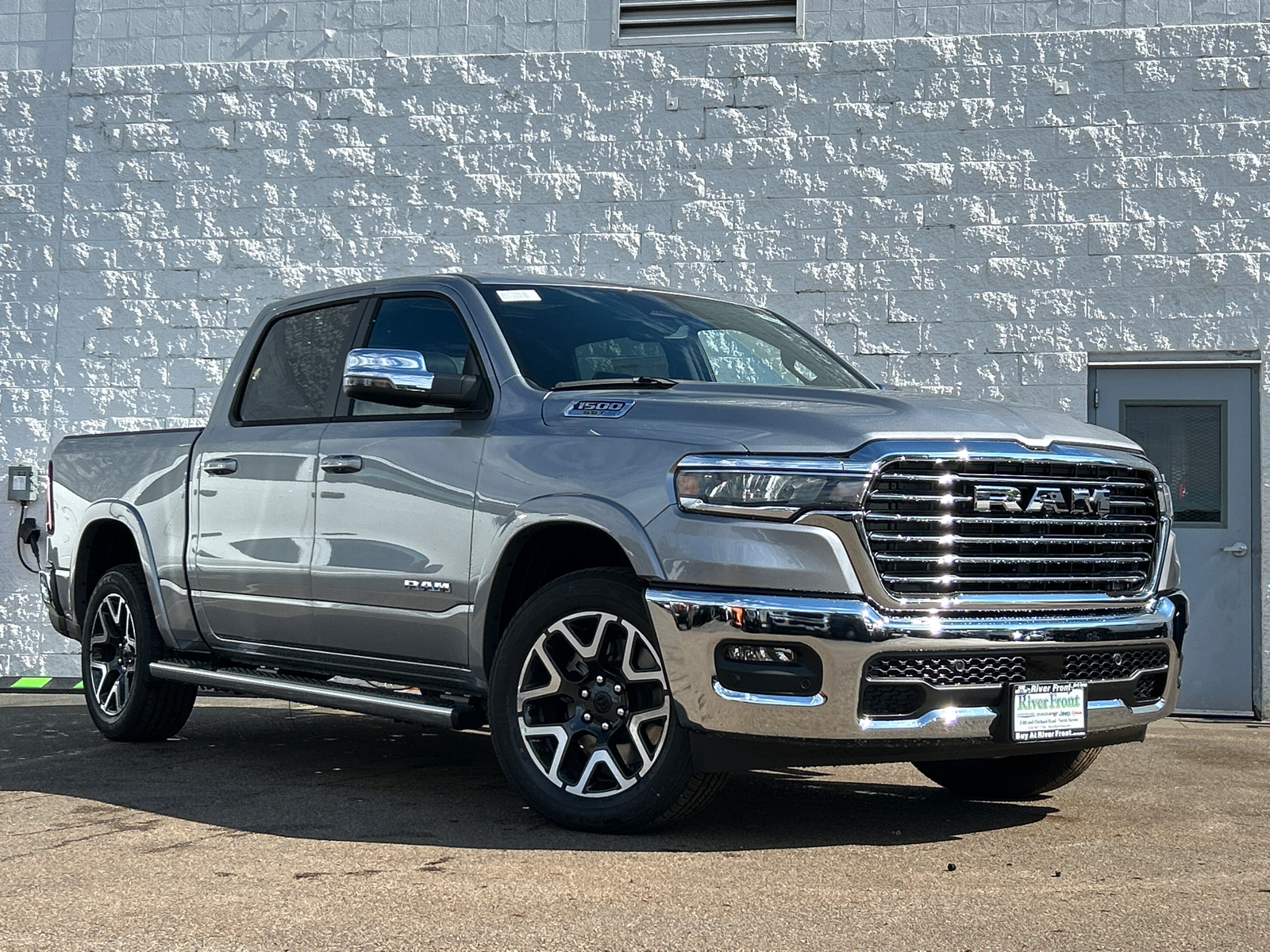 2025 Ram 1500 Laramie 1