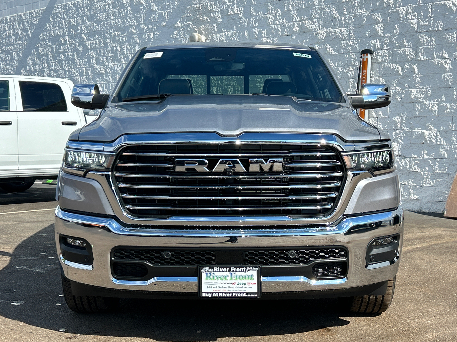 2025 Ram 1500 Laramie 3