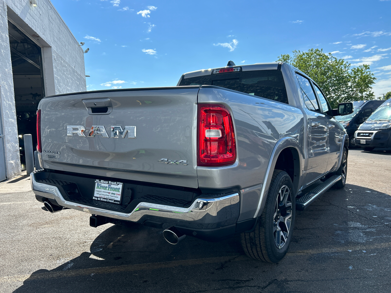 2025 Ram 1500 Laramie 8