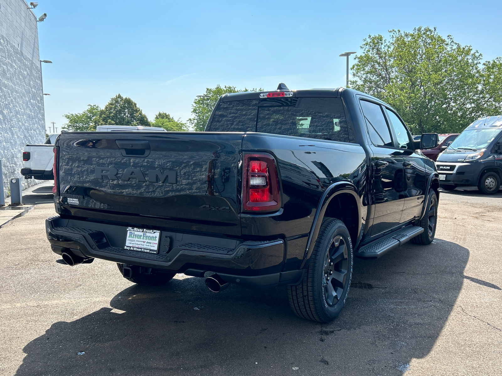 2025 Ram 1500 Big Horn/Lone Star 8