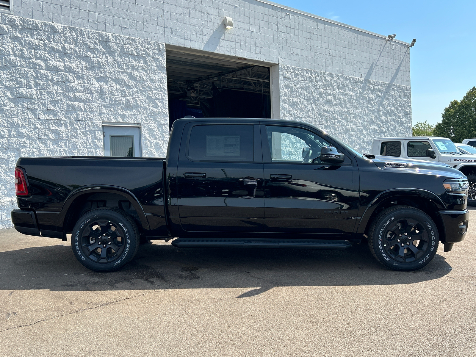 2025 Ram 1500 Big Horn/Lone Star 9