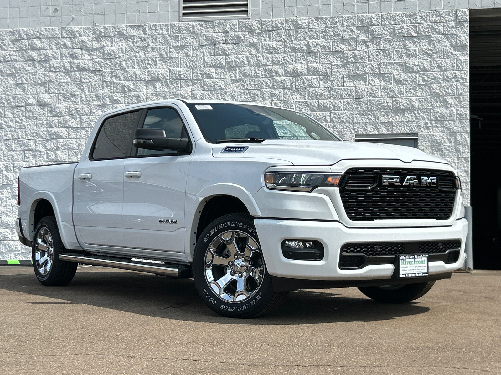 2025 Ram 1500 Big Horn/Lone Star 2