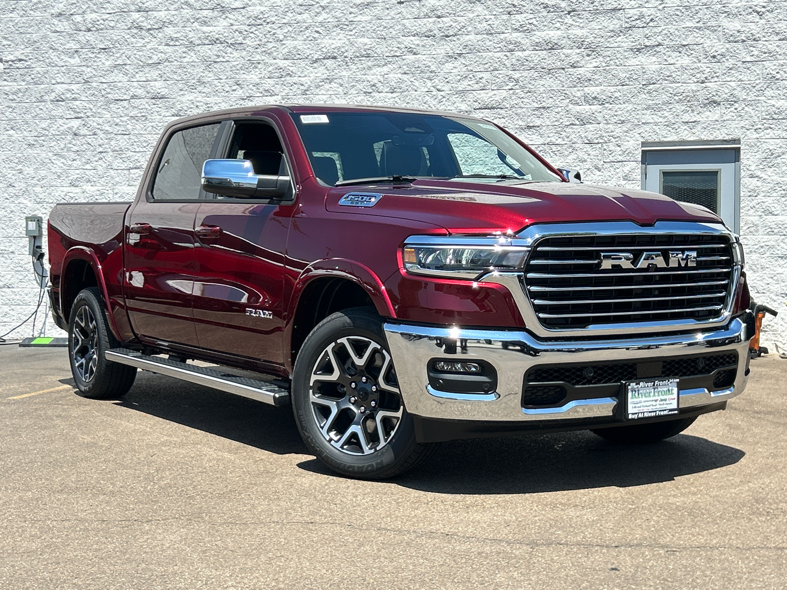 2025 Ram 1500 Laramie 2