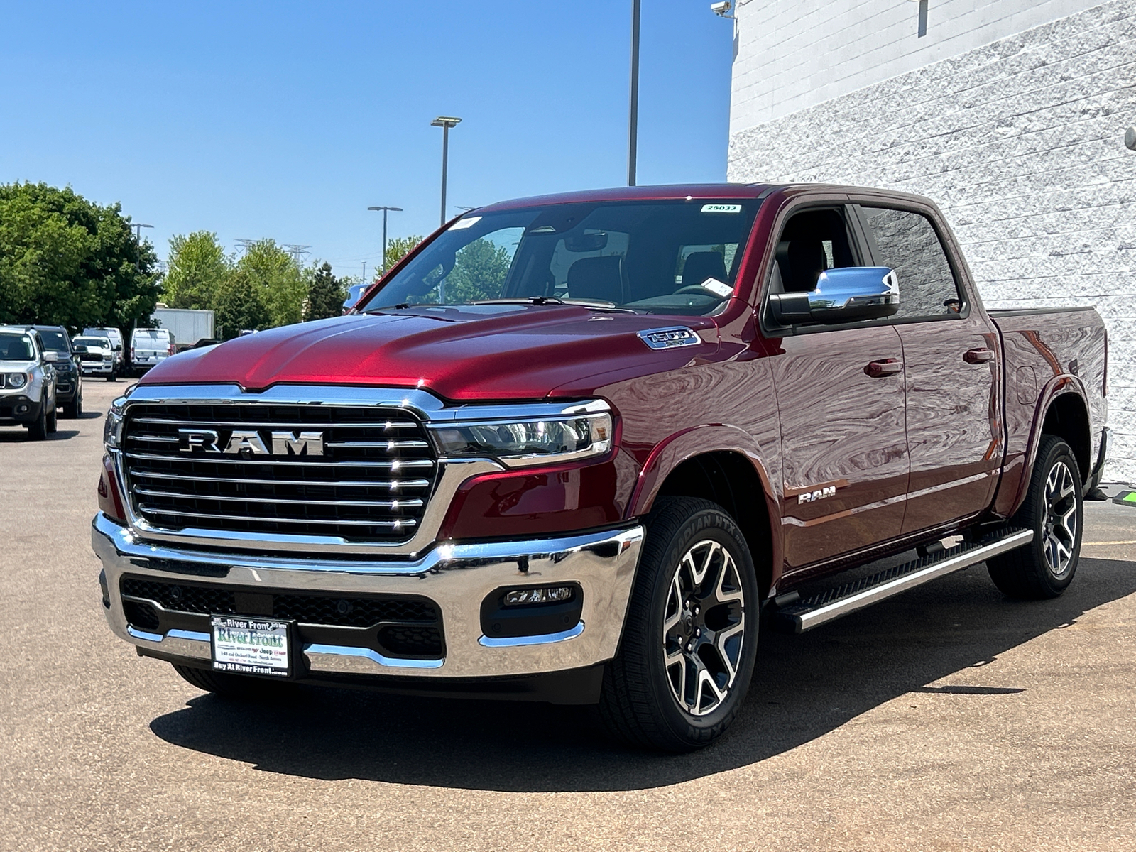 2025 Ram 1500 Laramie 4