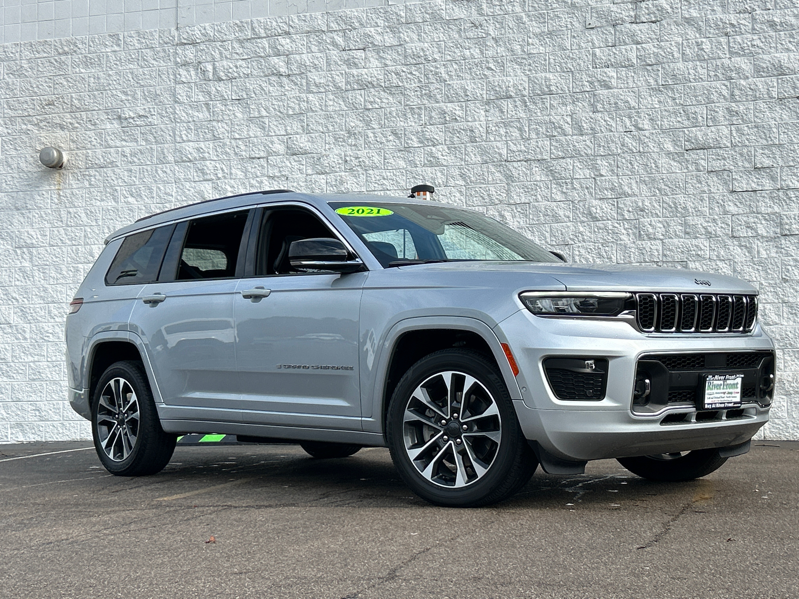 2021 Jeep Grand Cherokee L Overland 1