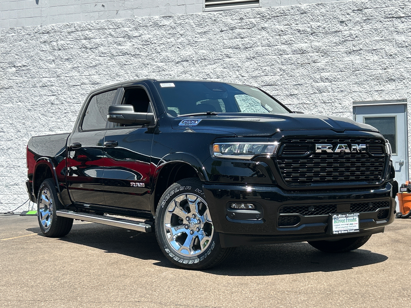 2025 Ram 1500 Big Horn/Lone Star 1