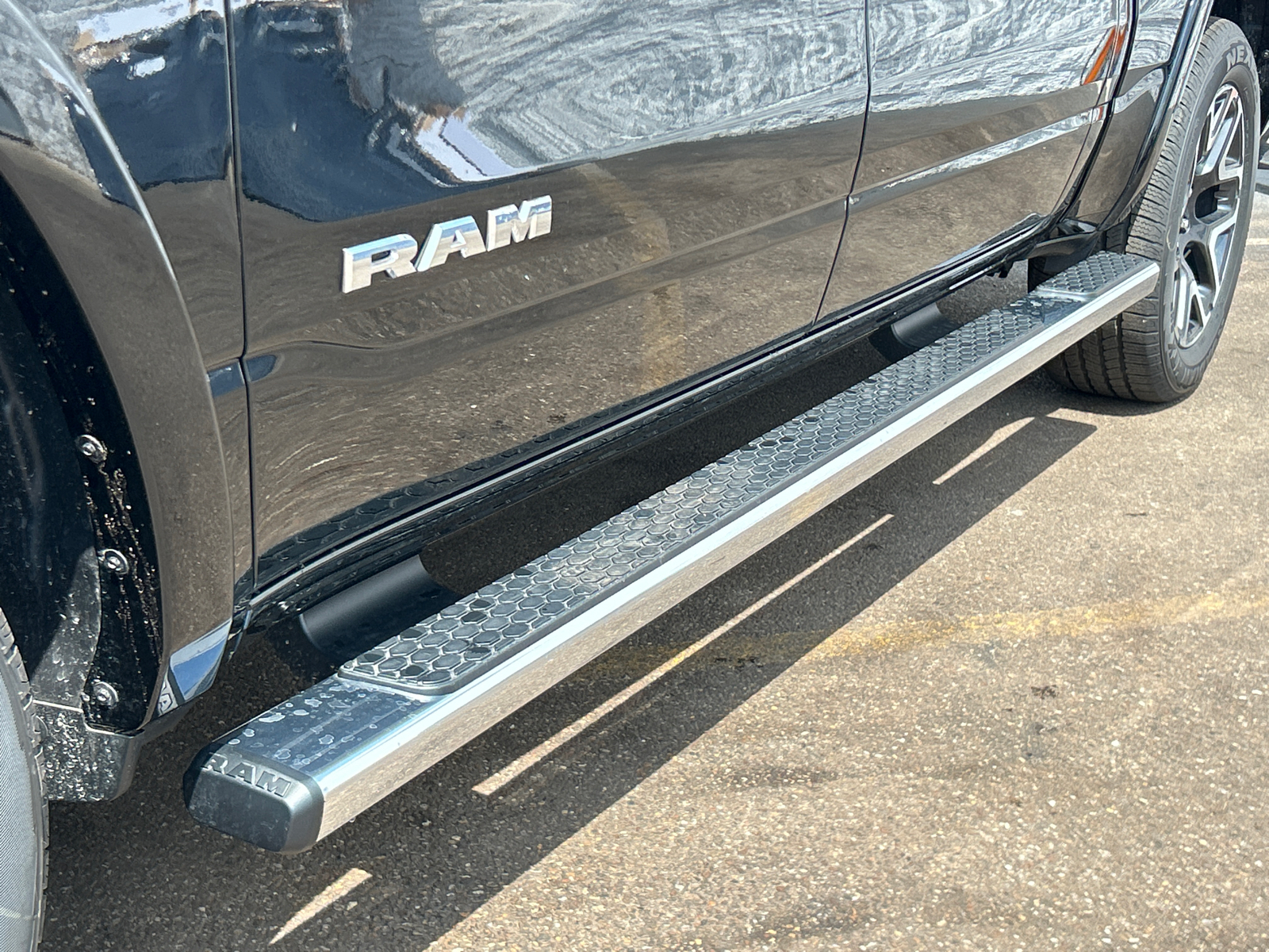 2025 Ram 1500 Laramie 12