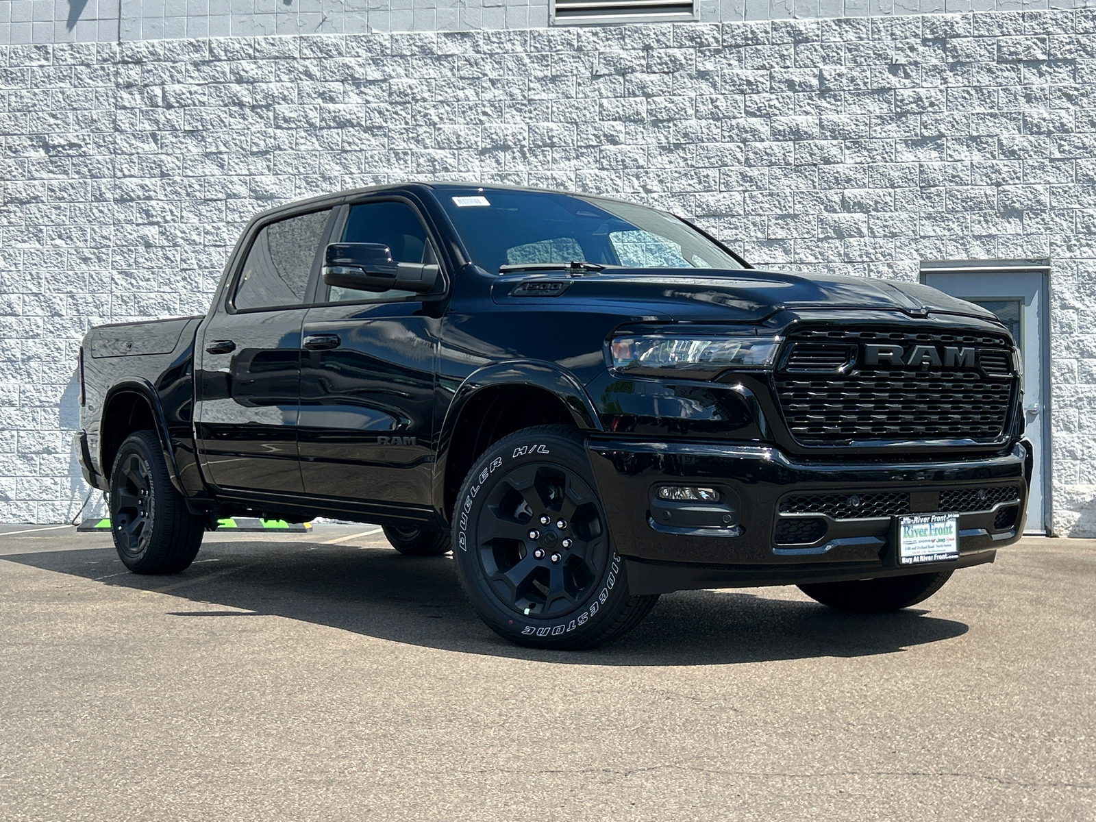 2025 Ram 1500 Big Horn/Lone Star 1