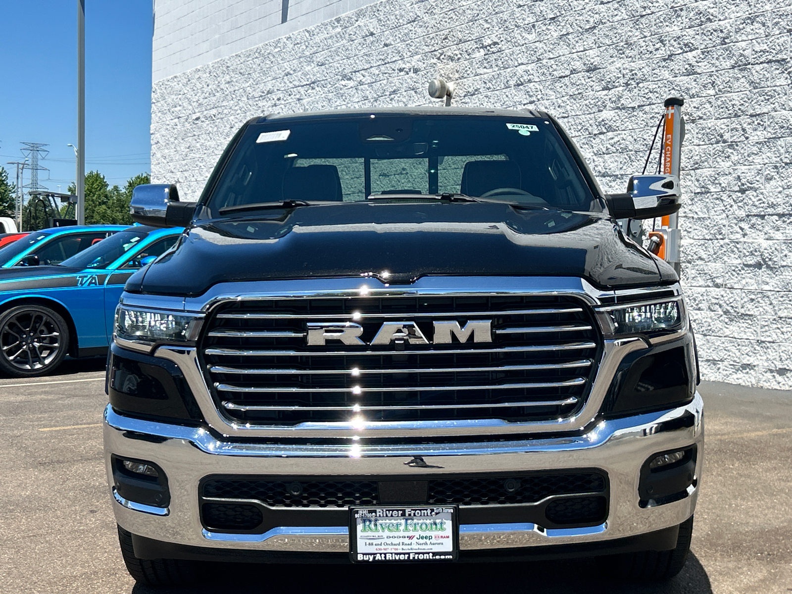 2025 Ram 1500 Laramie 3