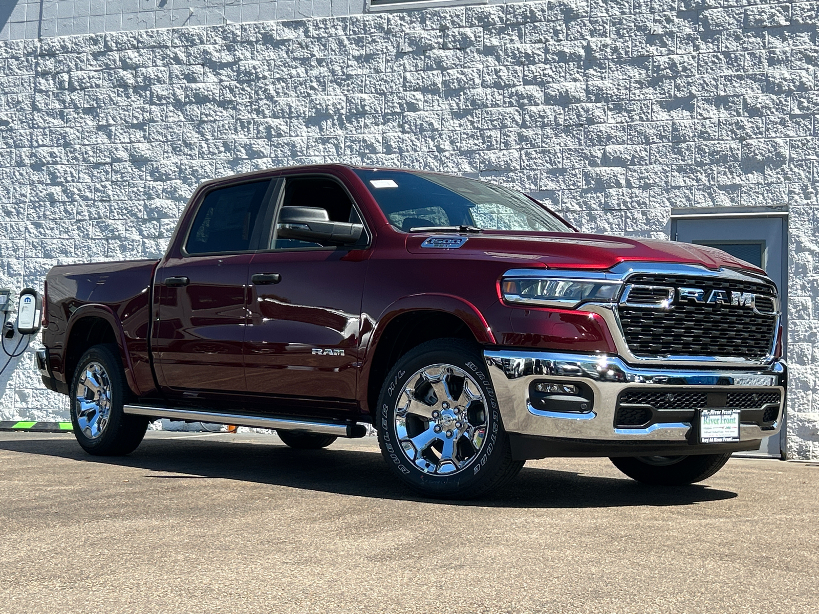 2025 Ram 1500 Big Horn/Lone Star 2